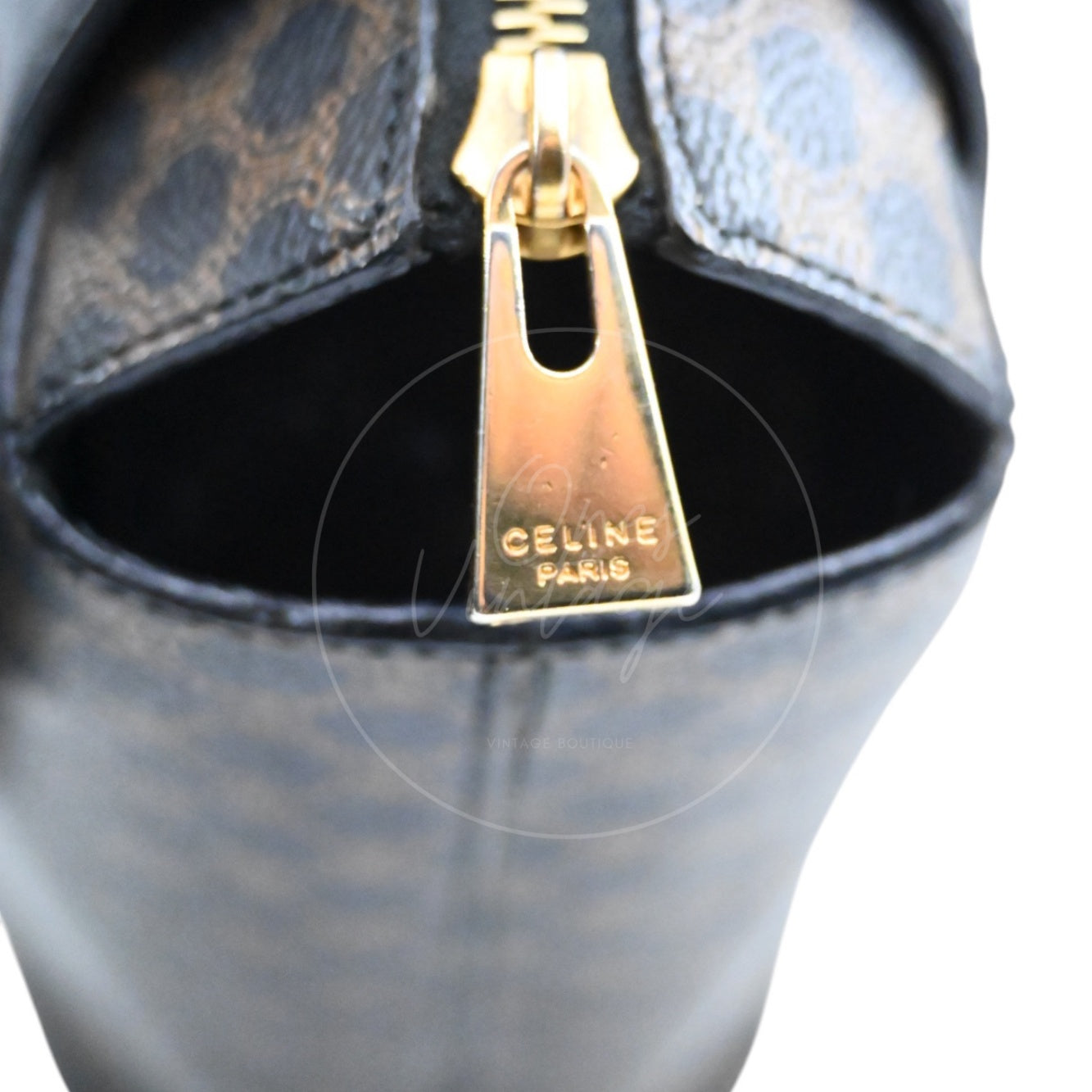 [Pre-owned] Celine Vintage Black Macadam Zipped Hobo Bag
