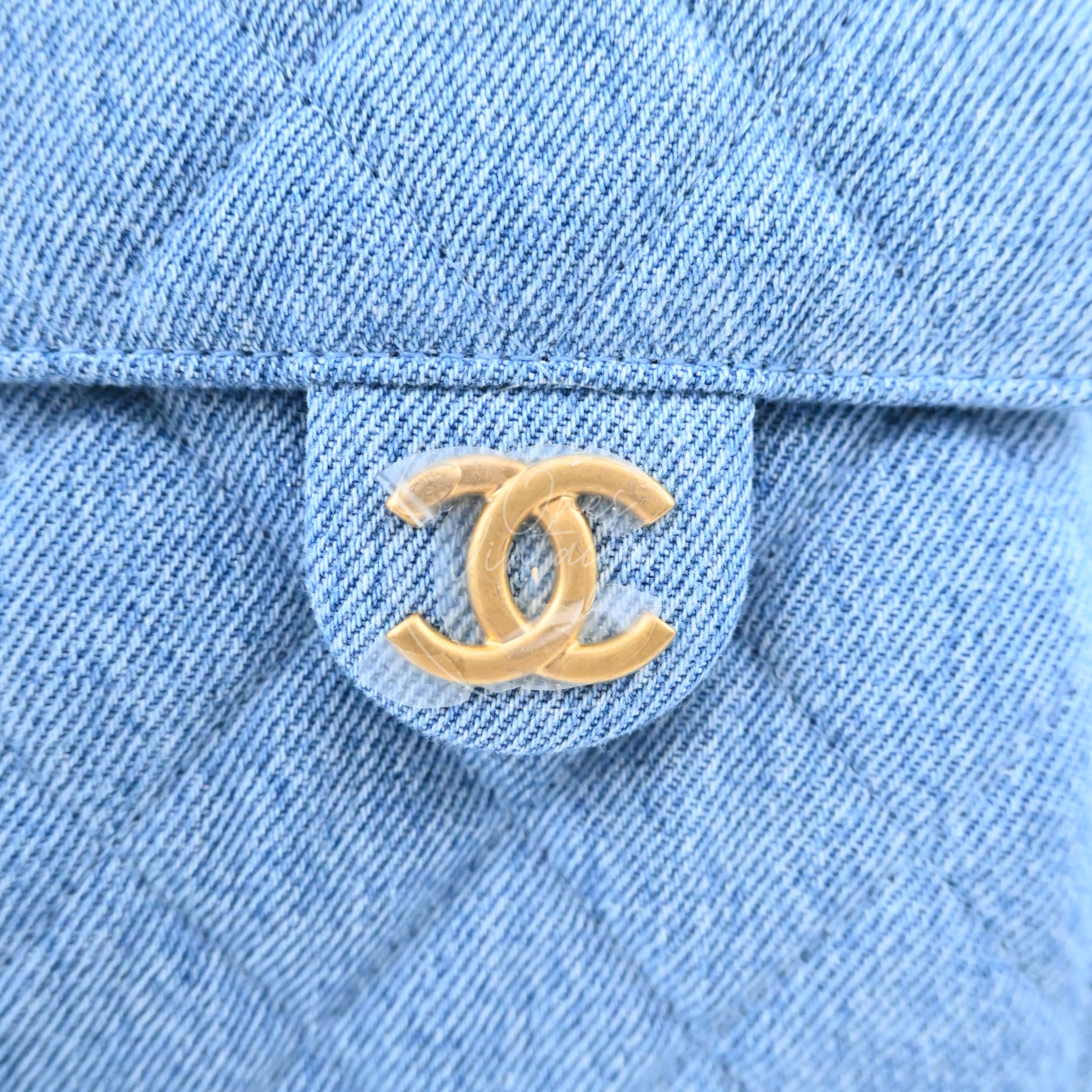 [Unused] Chanel 25 Small Washed-Denim Shoulder Bag Microchip