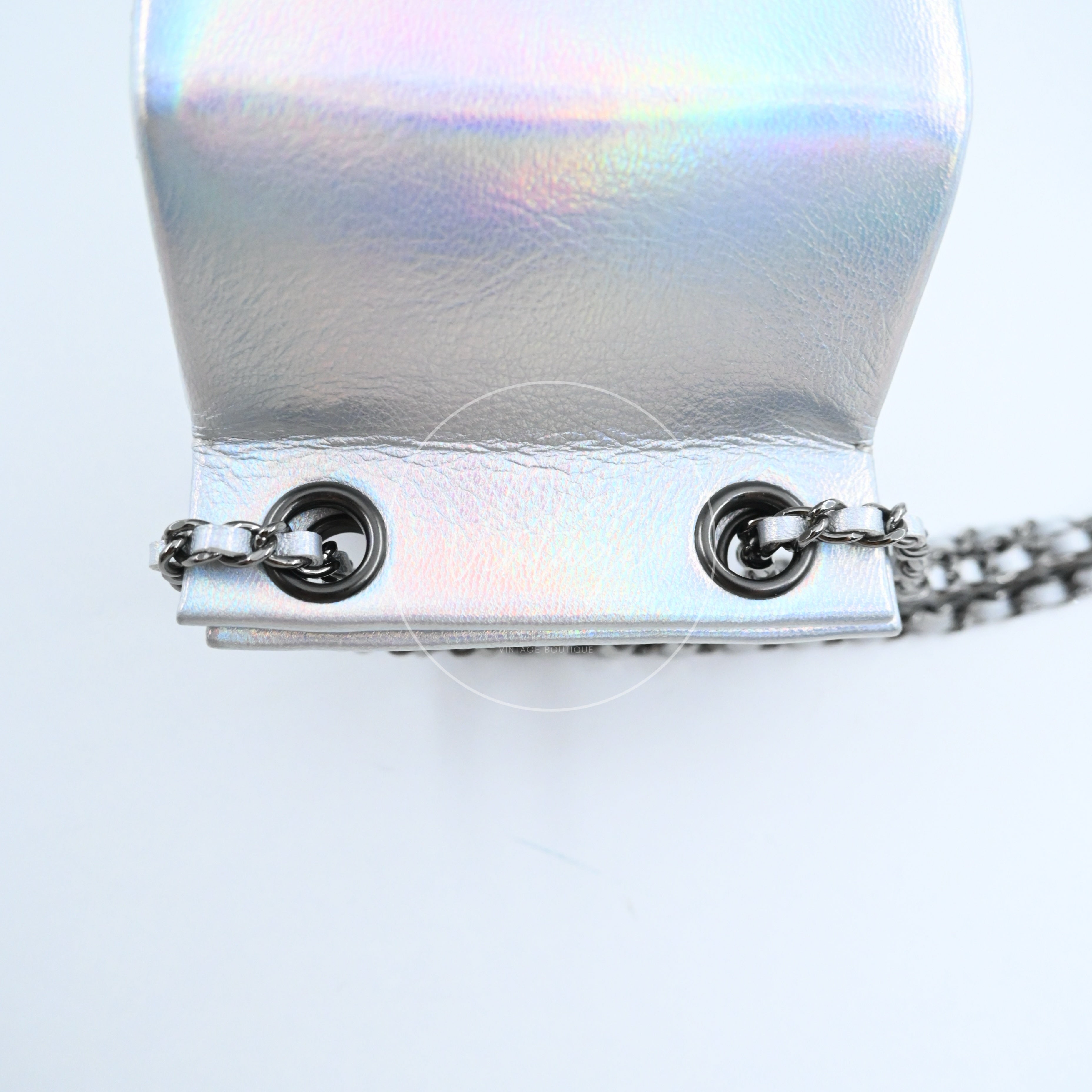 [Pre-owned] Chanel Milk Carton Iridescent Silver Goatskin Series 20 Bag