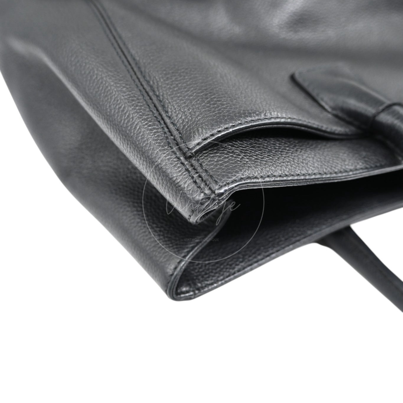 [Pre-owned] CHANEL Black Caviar Executive Cerf Tote GHW