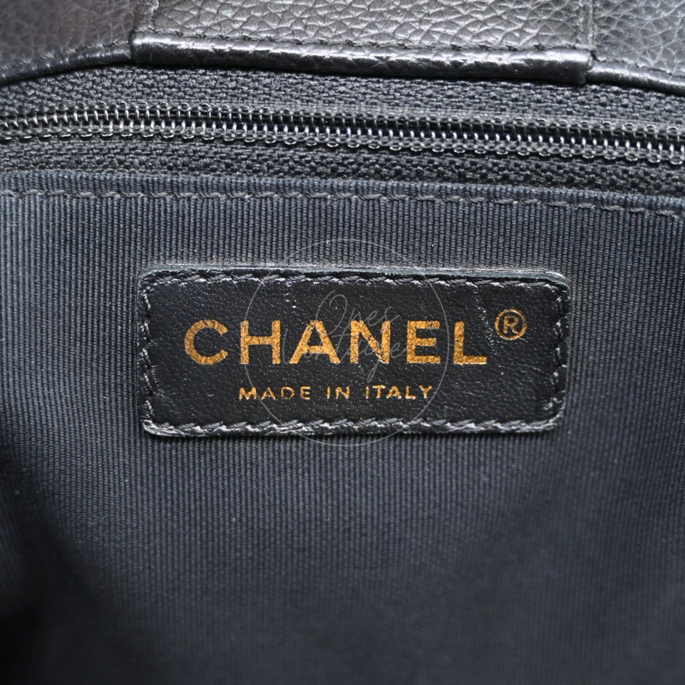 [Pre-owned] CHANEL Black Caviar Executive Cerf Tote GHW