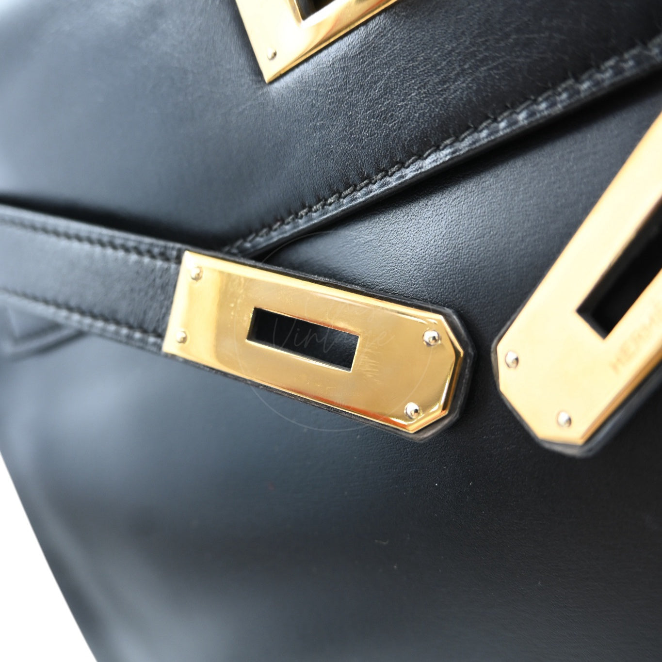 [Pre-owned] Hermes Kelly 28 Retourne Black Box Leather GHW Handbag