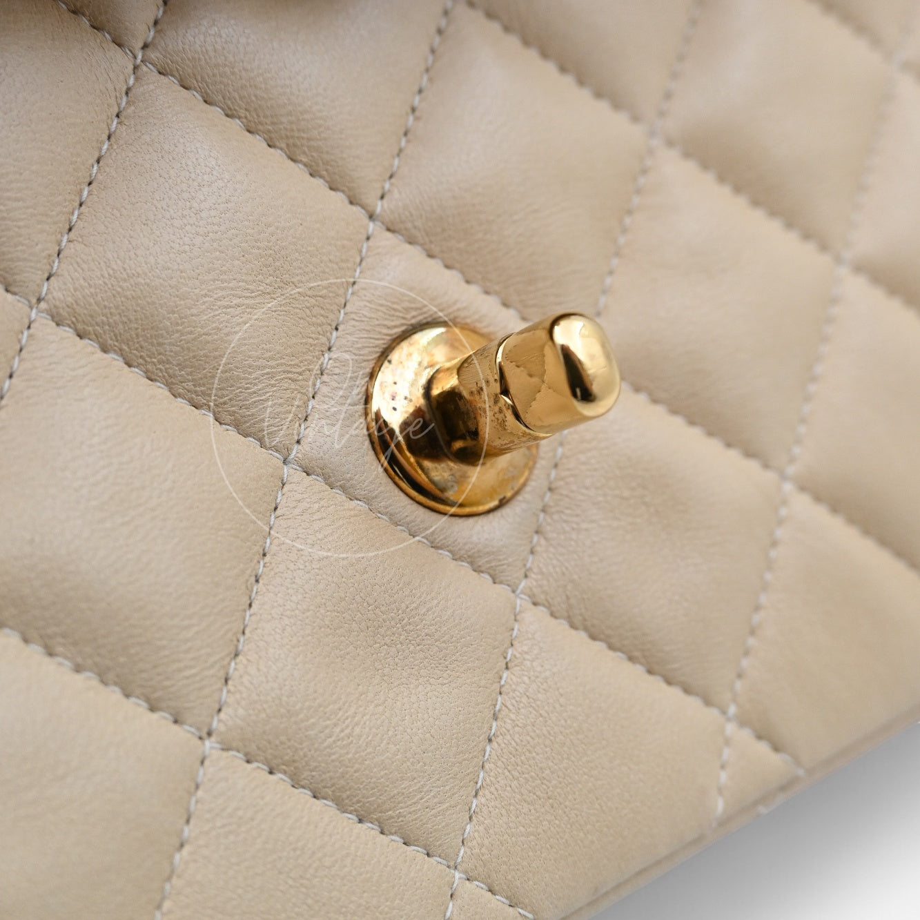 [Pre-owned] Chanel CF25 Medium Classic Flap Bag Beige GHW
