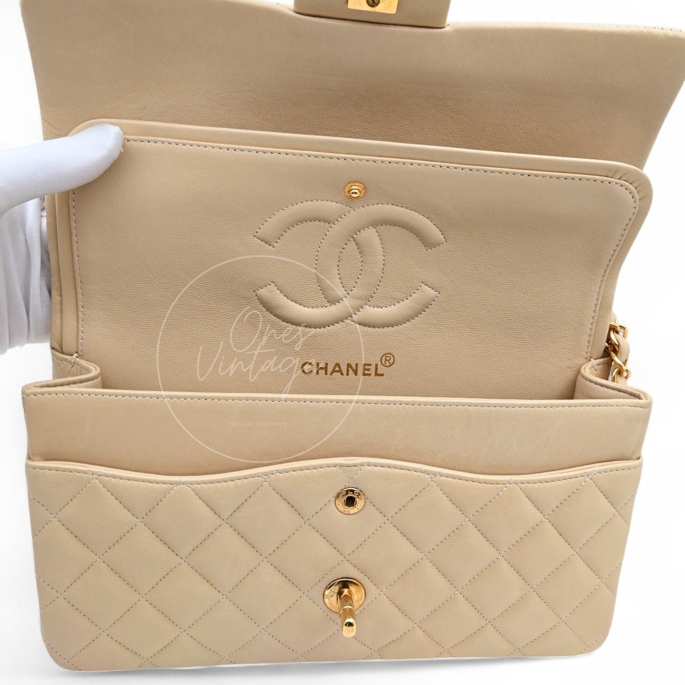 [Pre-owned] Chanel CF25 Medium Classic Flap Bag Beige GHW