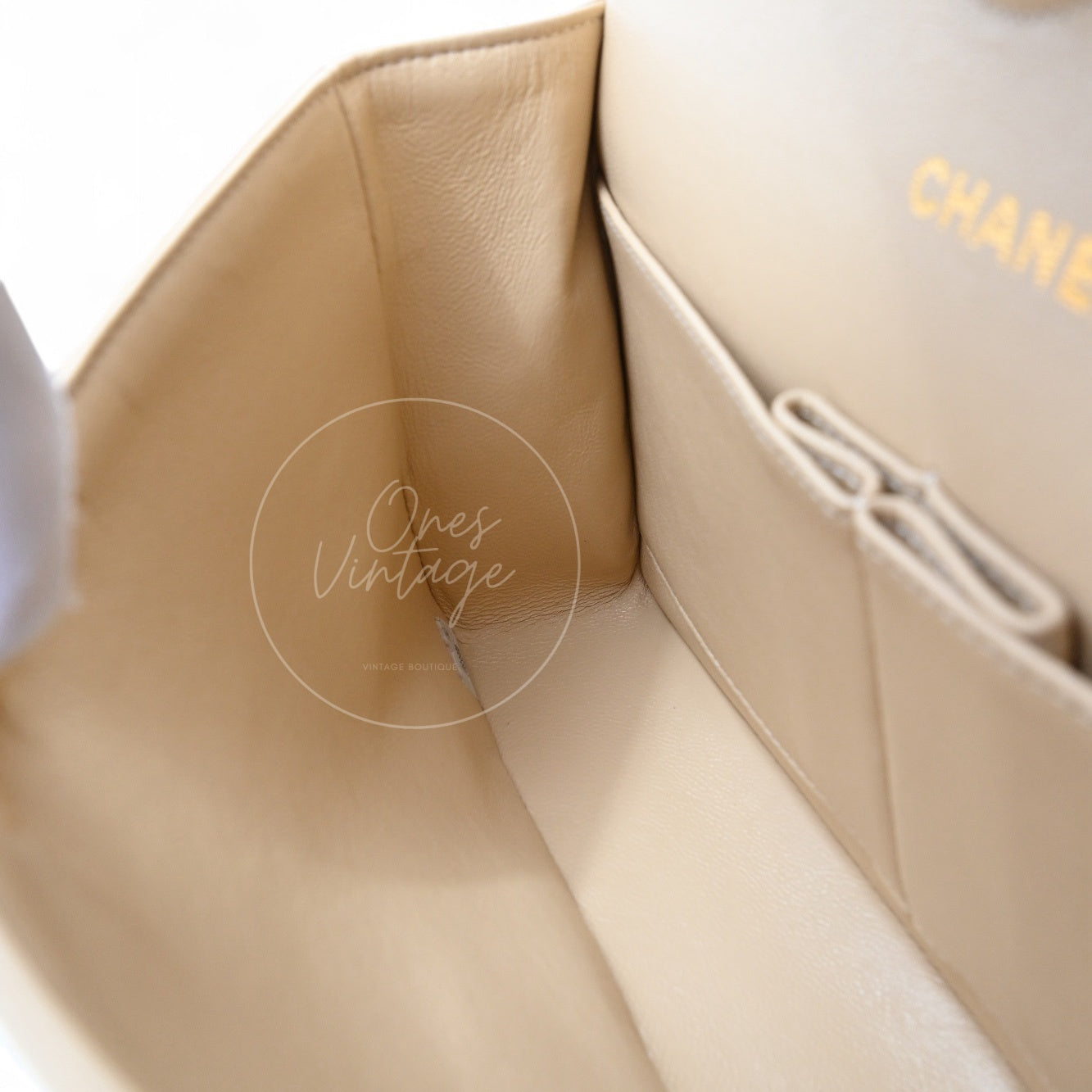 [Pre-owned] Chanel CF25 Medium Classic Flap Bag Beige GHW
