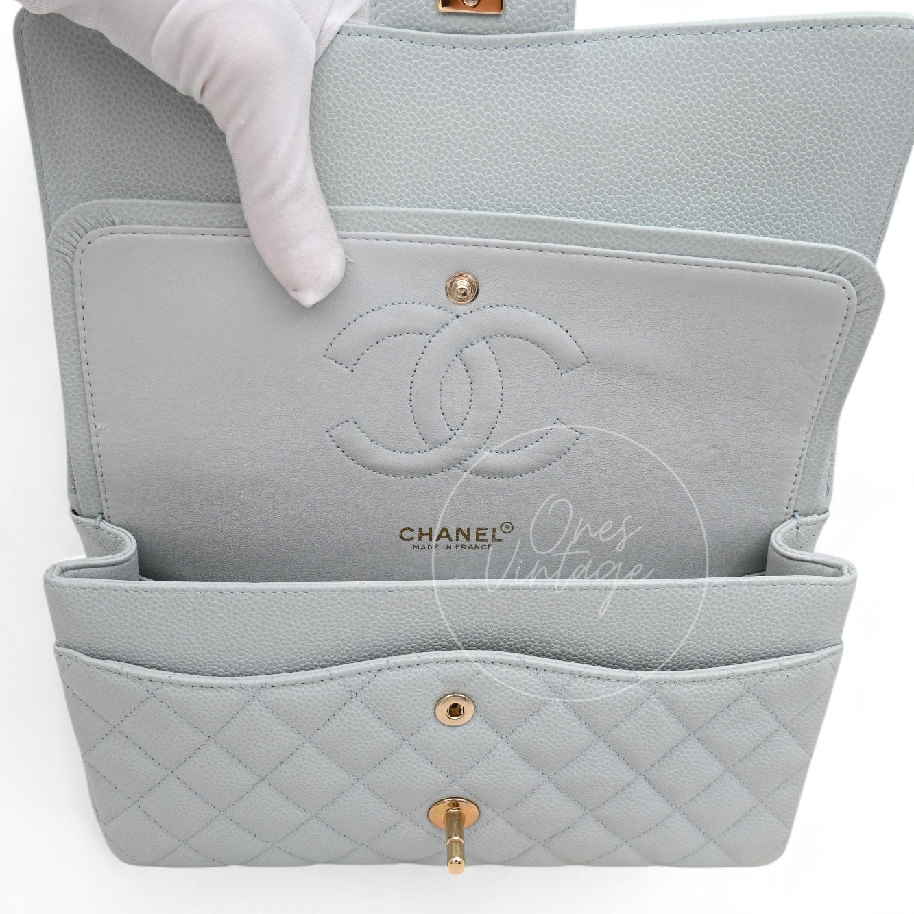 [Pre-owned] Chanel CF25 Medium Classic Flap Bag Caviar Baby Blue