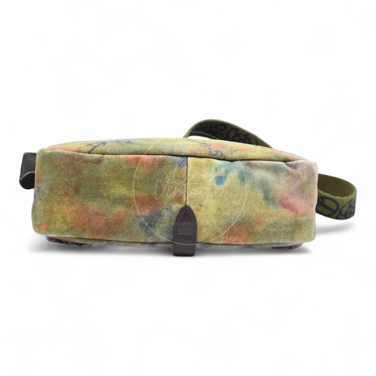 [Pre-owned] Chanel Graffiti Canvas On The Pavements Green Series 20 Messenger Bag