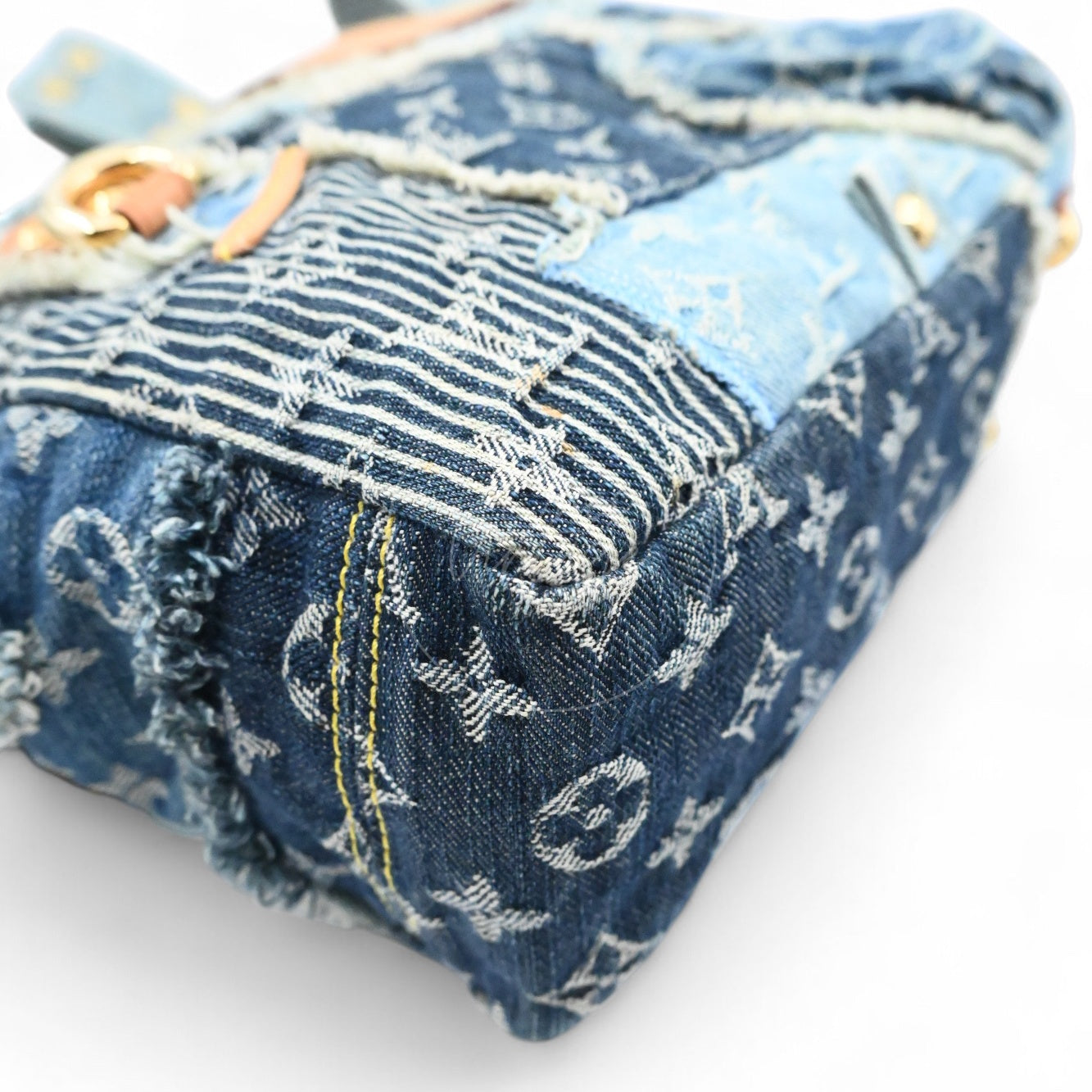 [Pre-owned] Louis Vuitton M95374 Monogram Denim Posty Patchwork Shoulder Bag
