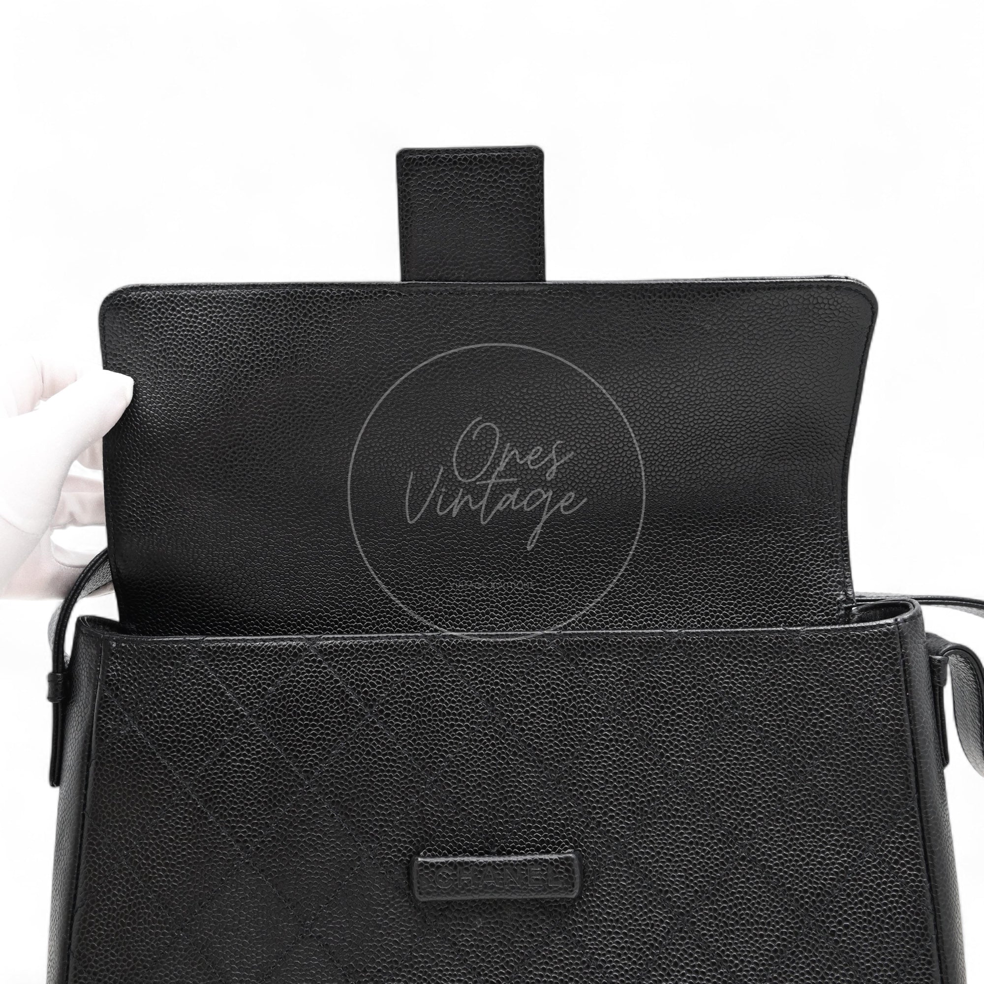 [Pre-owned] Chanel So Black Caviar Shoulder Bag