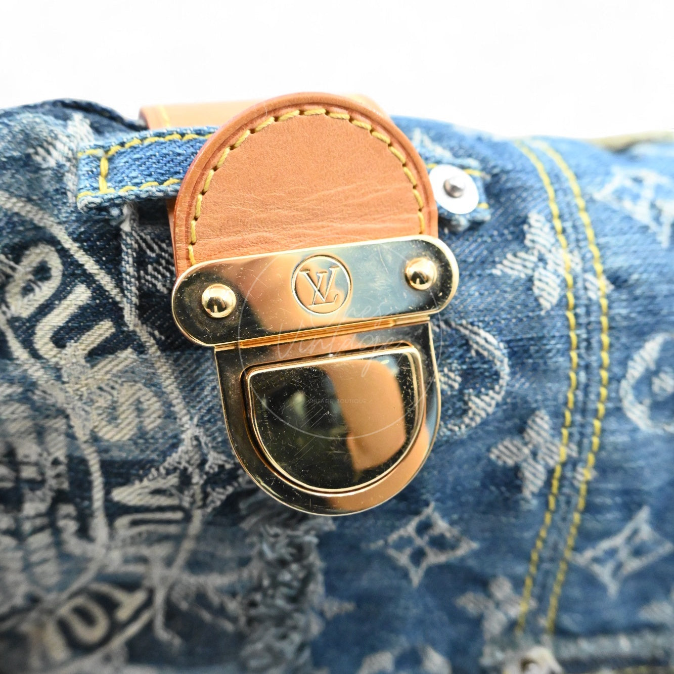 [Pre-owned] Louis Vuitton M95374 Monogram Denim Posty Patchwork Shoulder Bag