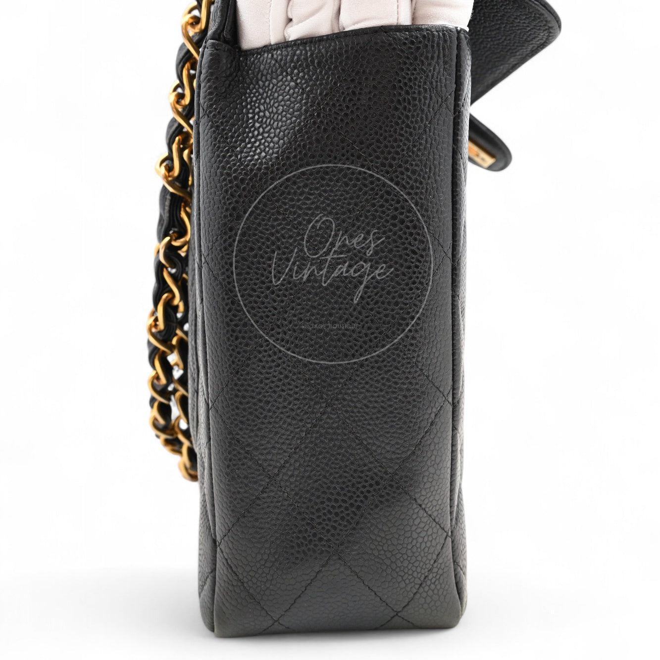 [Pre-owned] Chanel Black Caviar Jumbo Classic Flap Bag