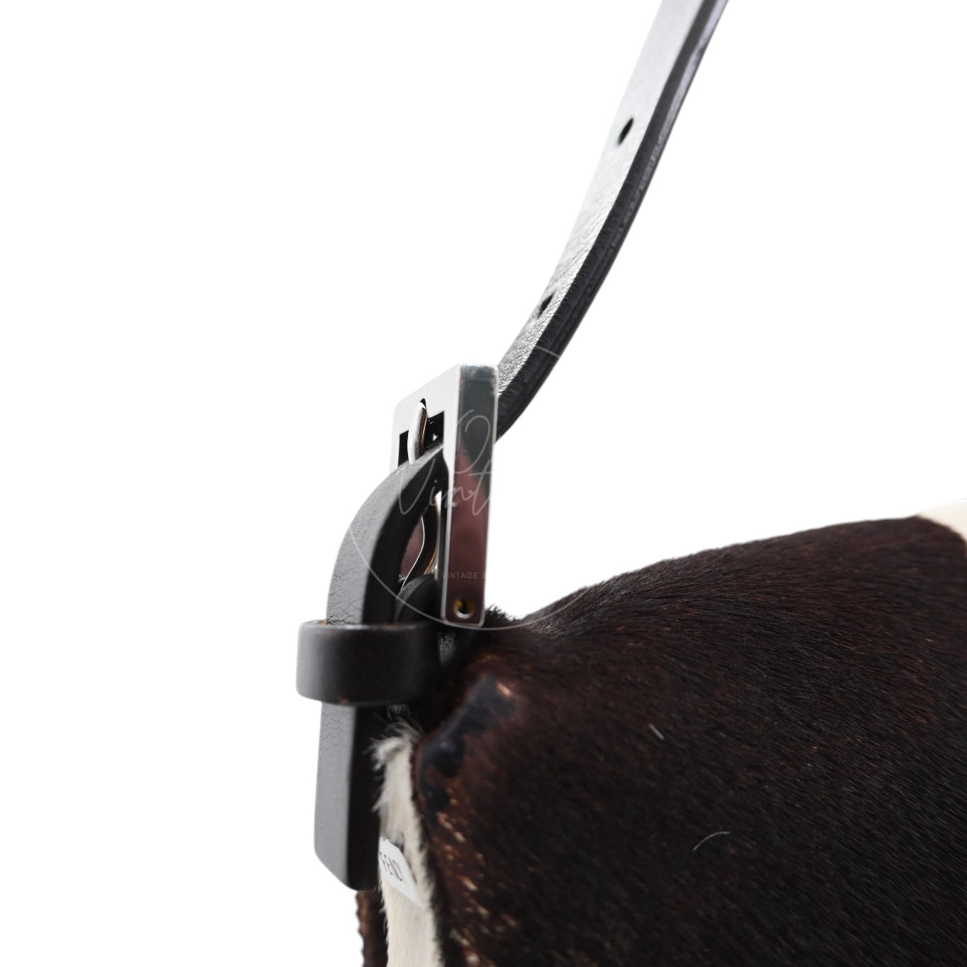 [Pre-owned] Fendi White Cow Print Pony Hair Baguette