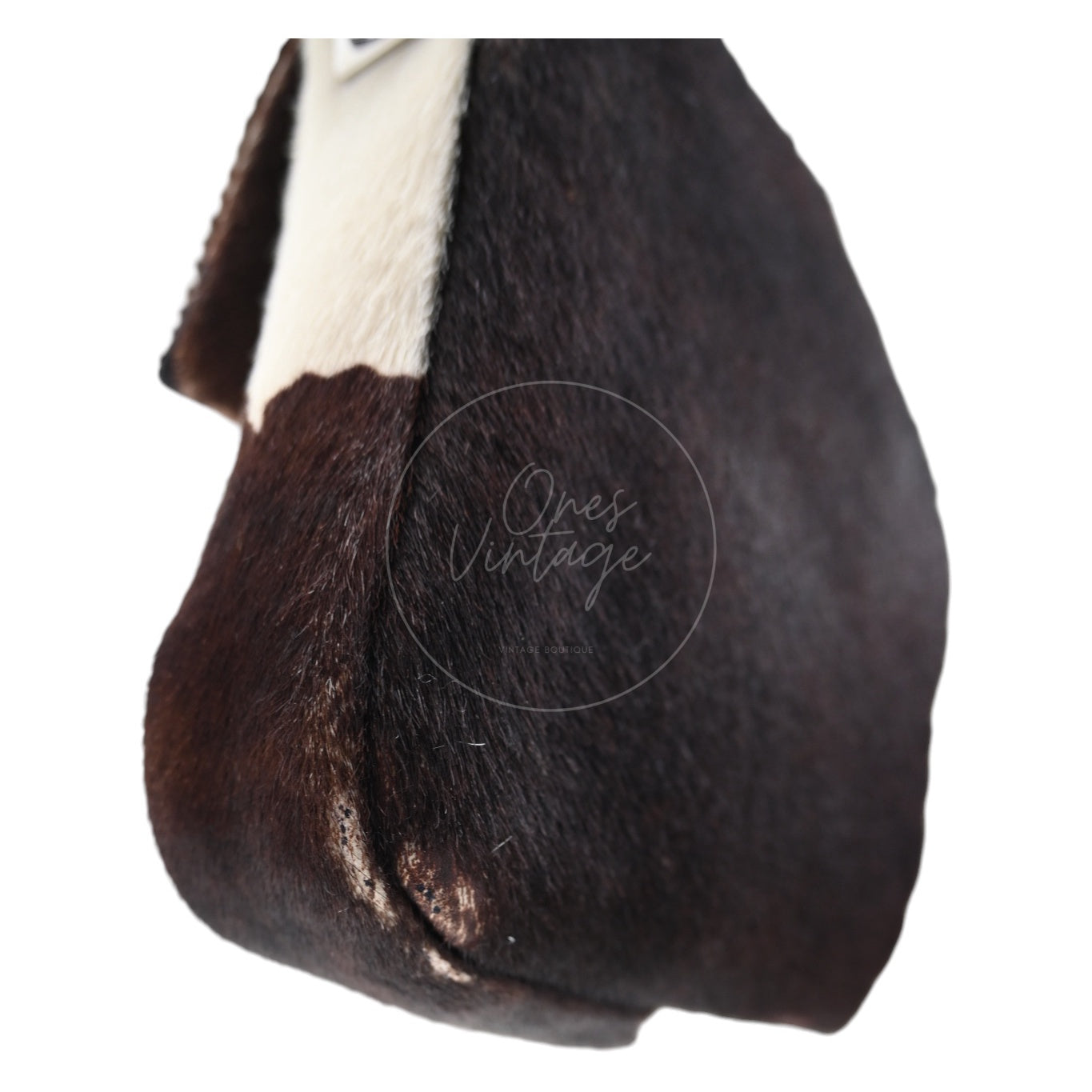 [Pre-owned] Fendi White Cow Print Pony Hair Baguette