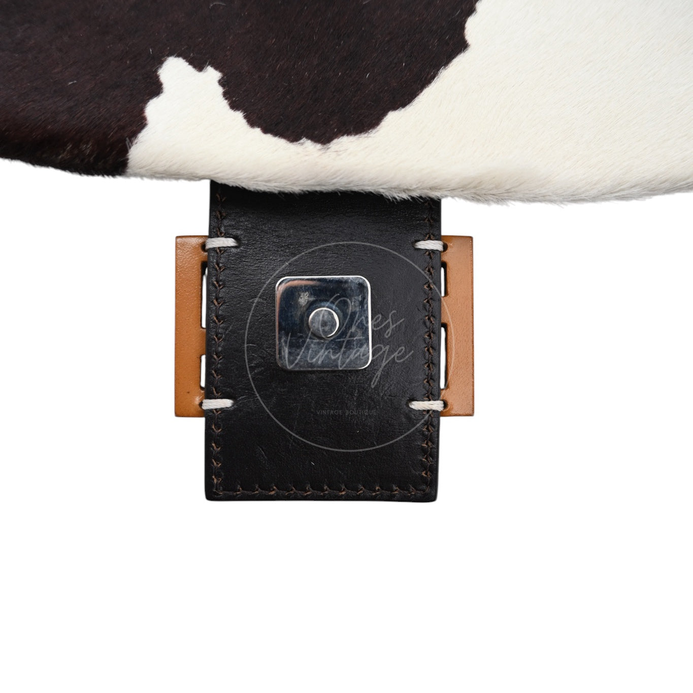 [Pre-owned] Fendi White Cow Print Pony Hair Baguette