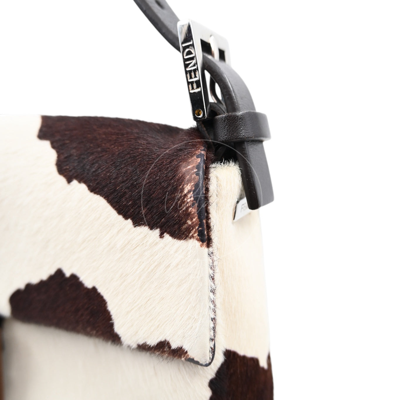 [Pre-owned] Fendi White Cow Print Pony Hair Baguette