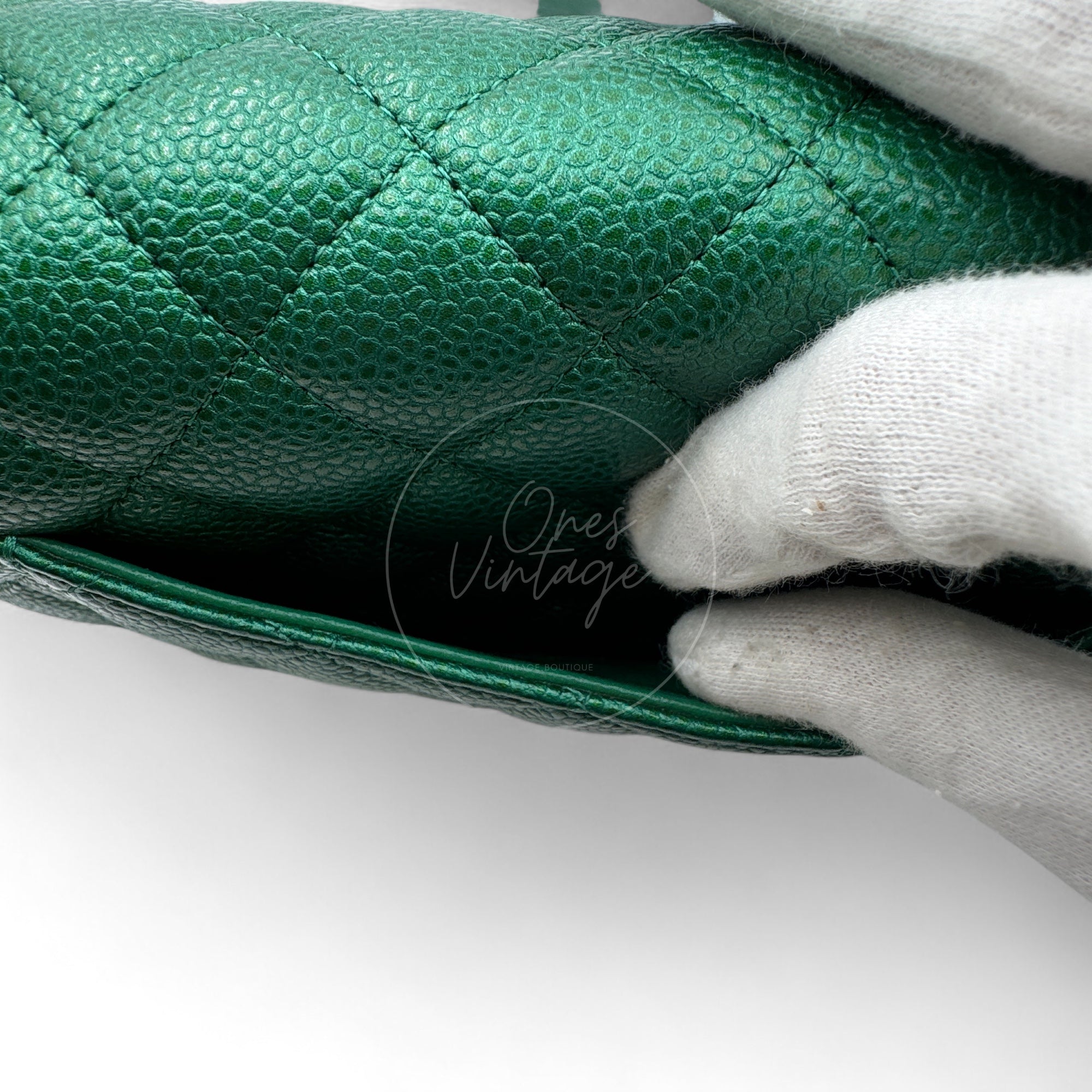 [Pre-owned] Chanel 18S Emerald Green Rectangular Mini Flap Bag Pearly Caviar