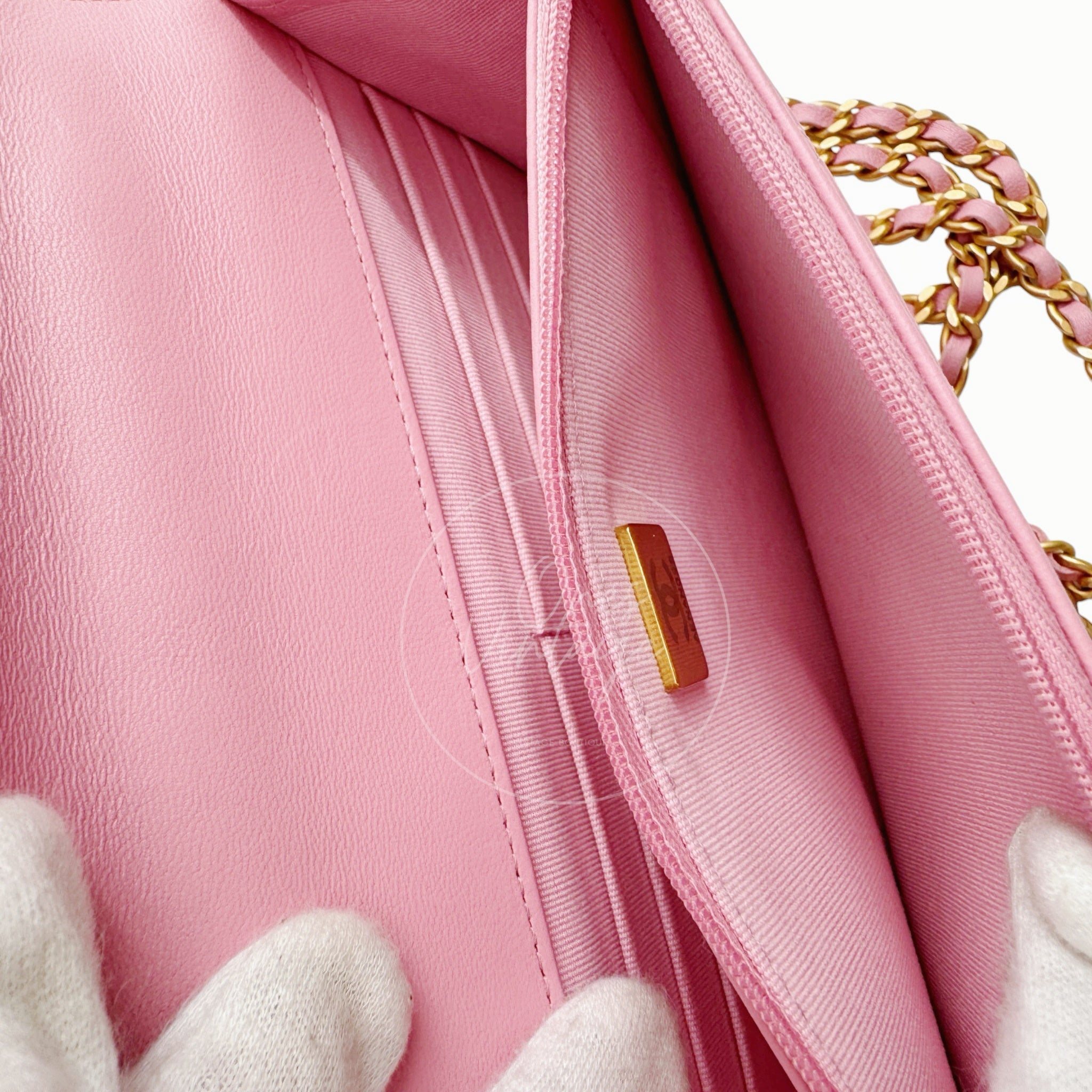 [Pre-owned] Chanel Lambskin Quilted Wallet On Chain WOC Light Pink