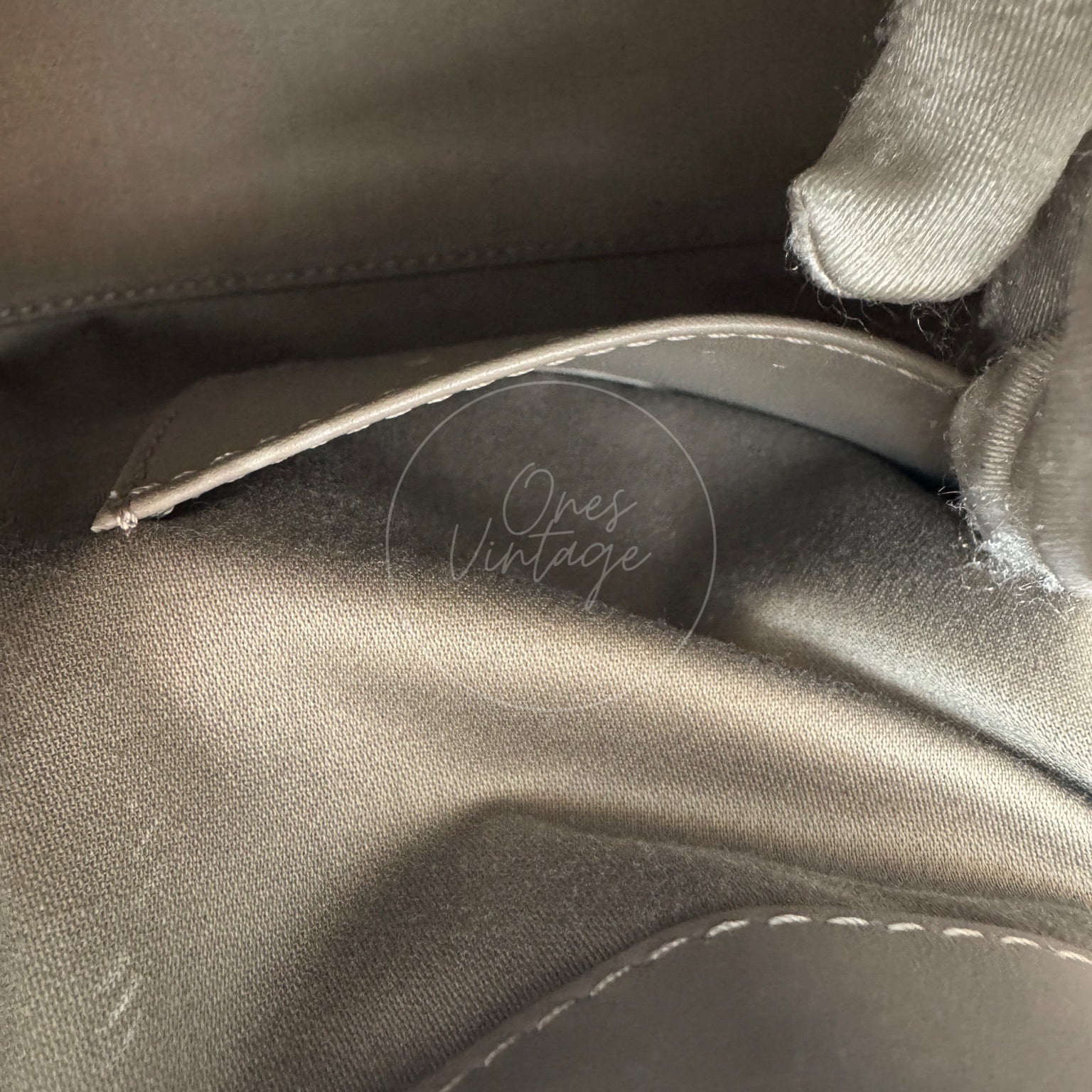[Unused] Chanel 25 Bag Small Gray Suede GHW