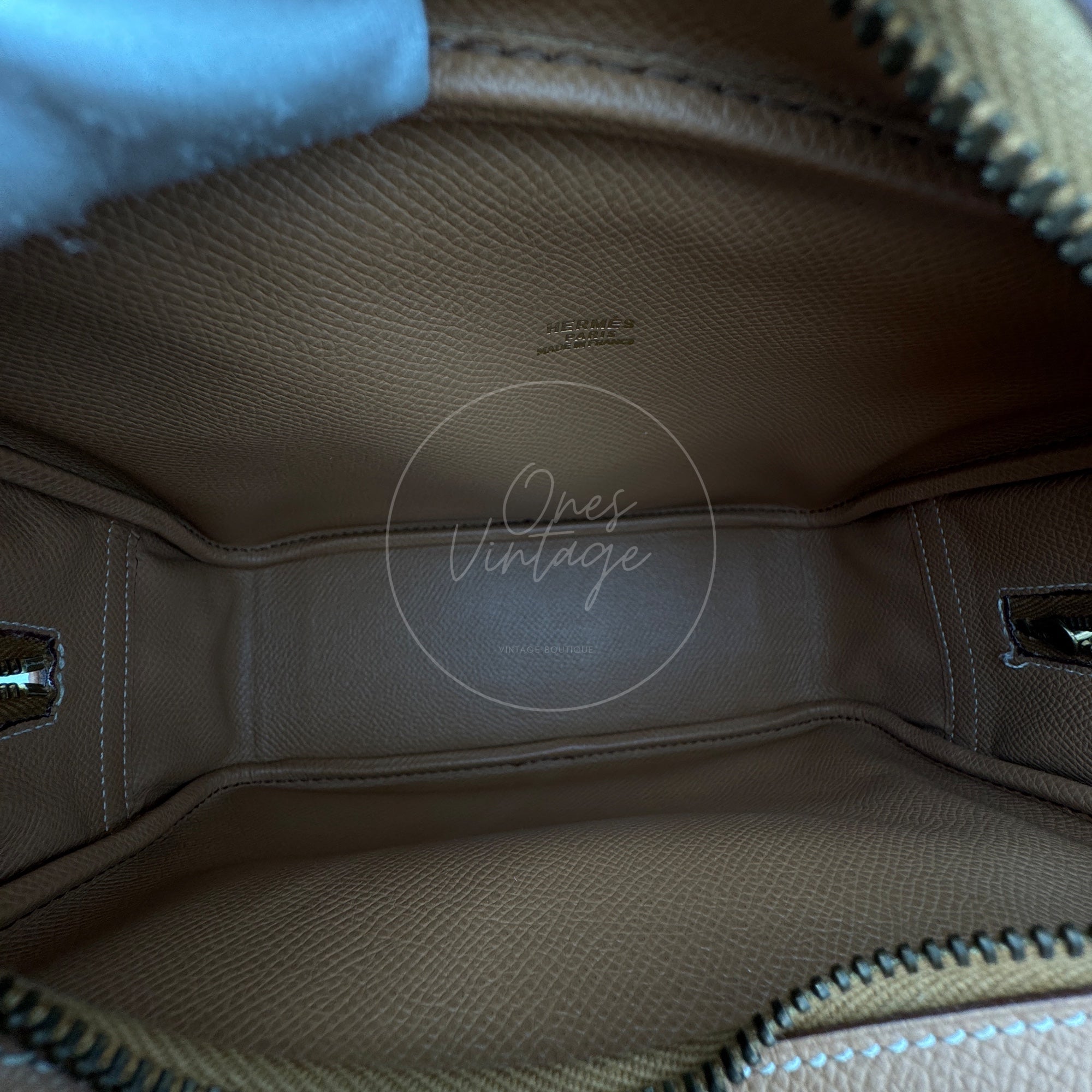 [Pre-owned] Hermes Mini Plume Natural Epsom GHW Stamp Circle W