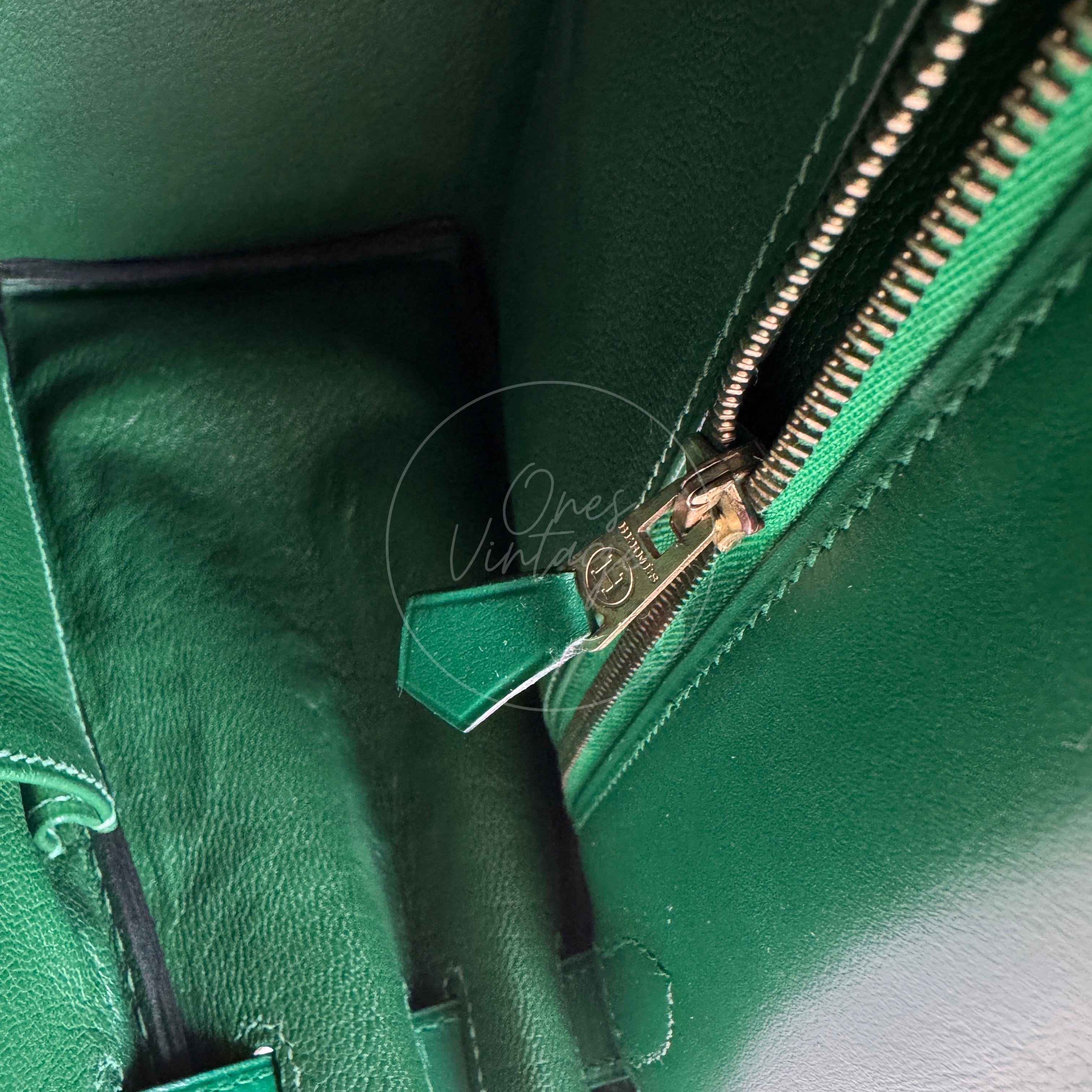[Pre-owned] Hermes Kelly 28 Dark Green Box GHW Stamp Square B