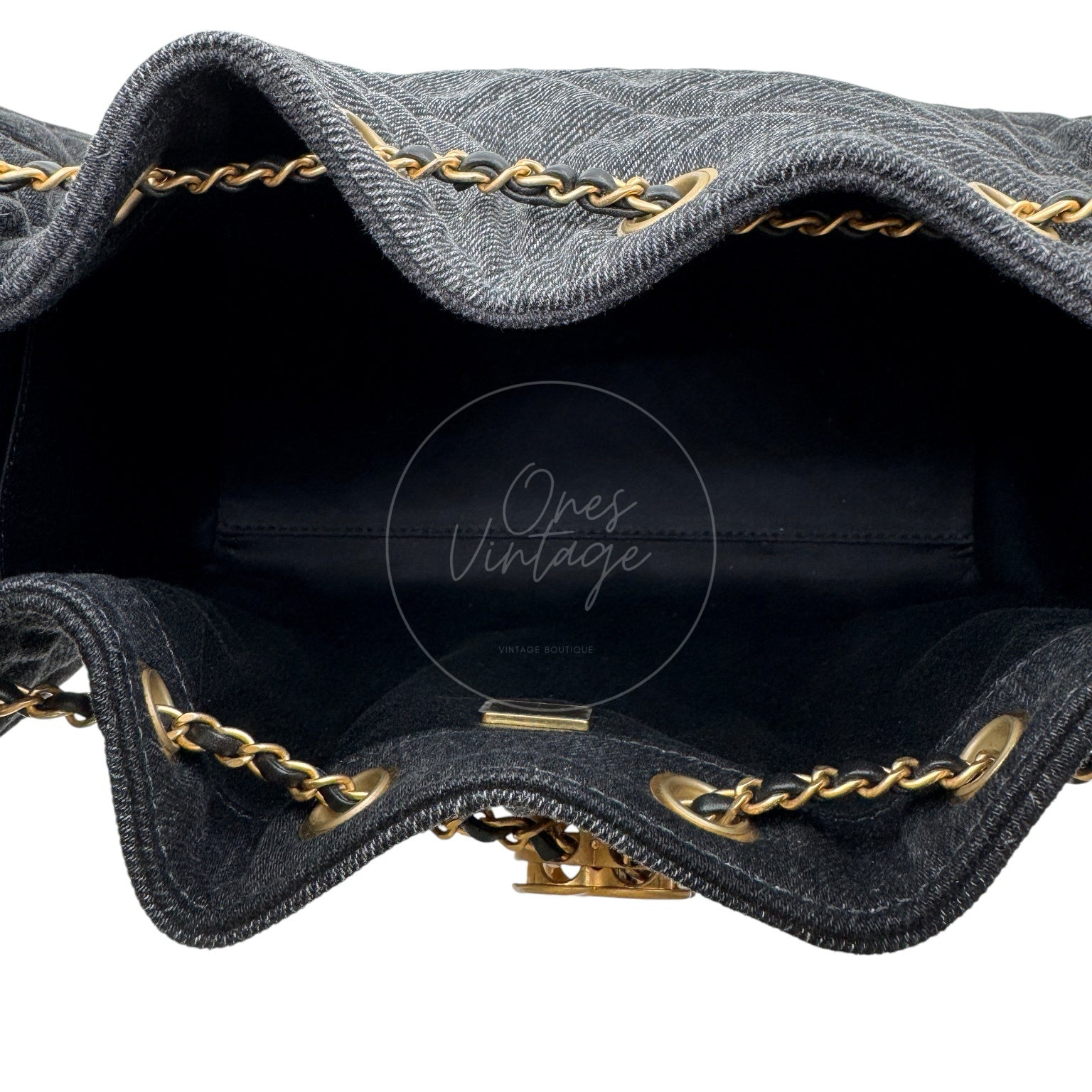[Unused] Chanel 25 Small Black Denim Handbag