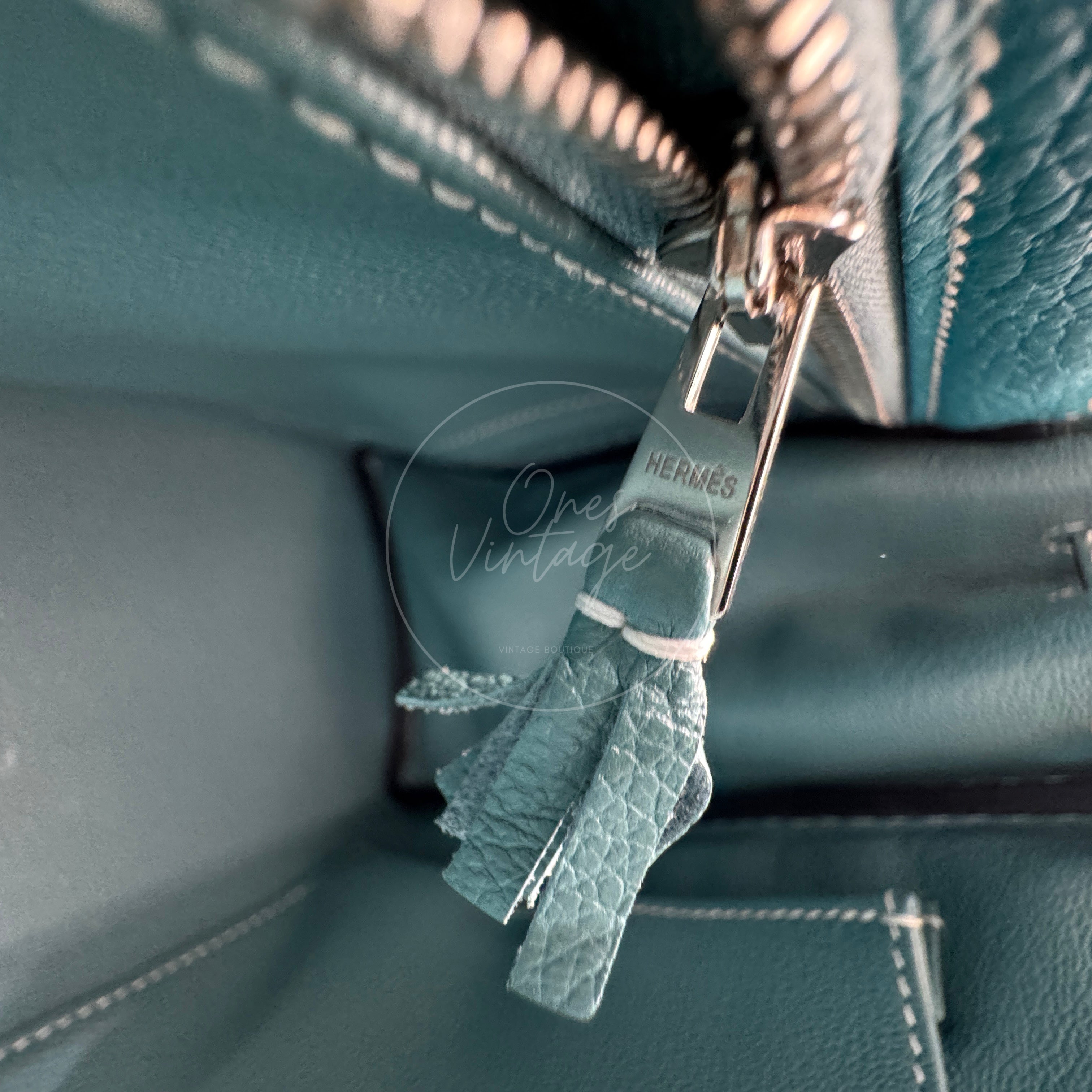 [Pre-owned] Hermes Kelly Ghillies 32 Turquoise Doblis Suede Clemence Evercolor Tricolour PHW Bag