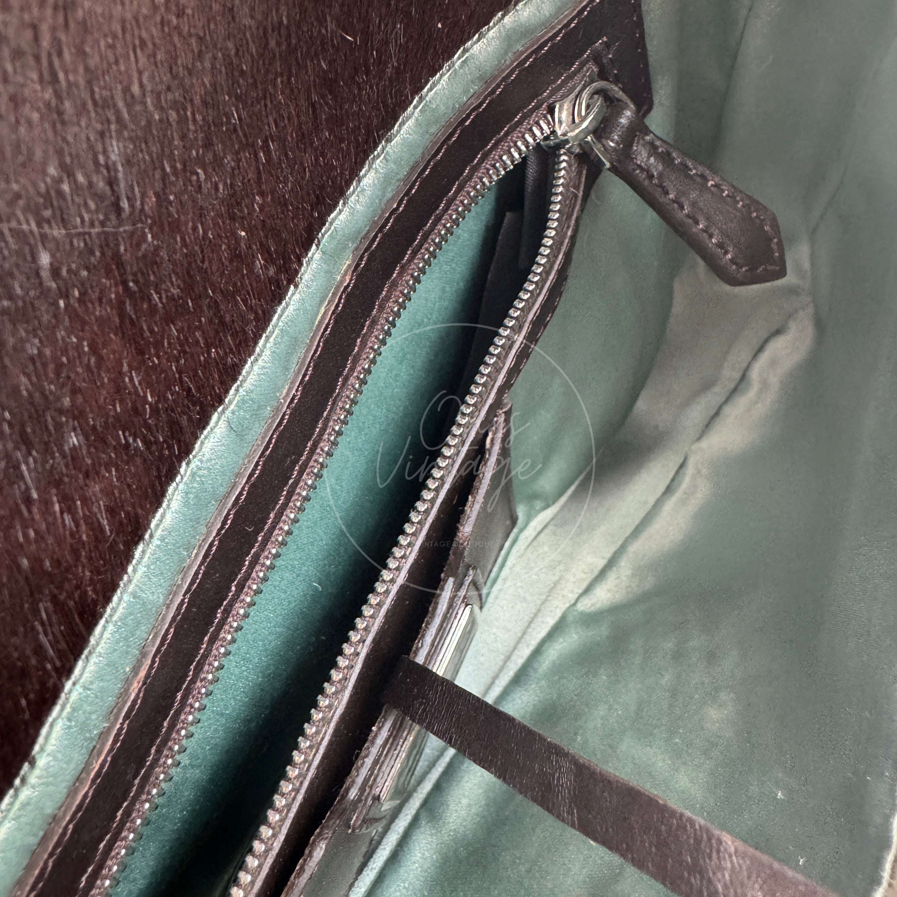 [Pre-owned] Fendi White Cow Print Pony Hair Baguette