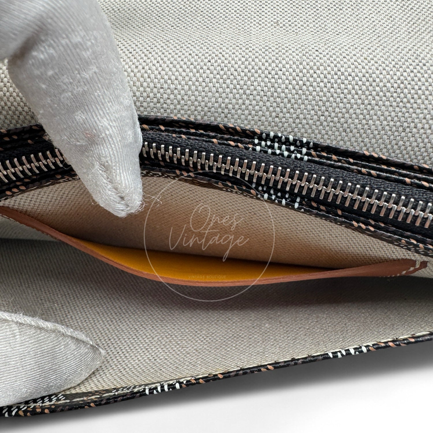[Unused] Goyard Plumet Pocket Wallet With Strap Black & Tan