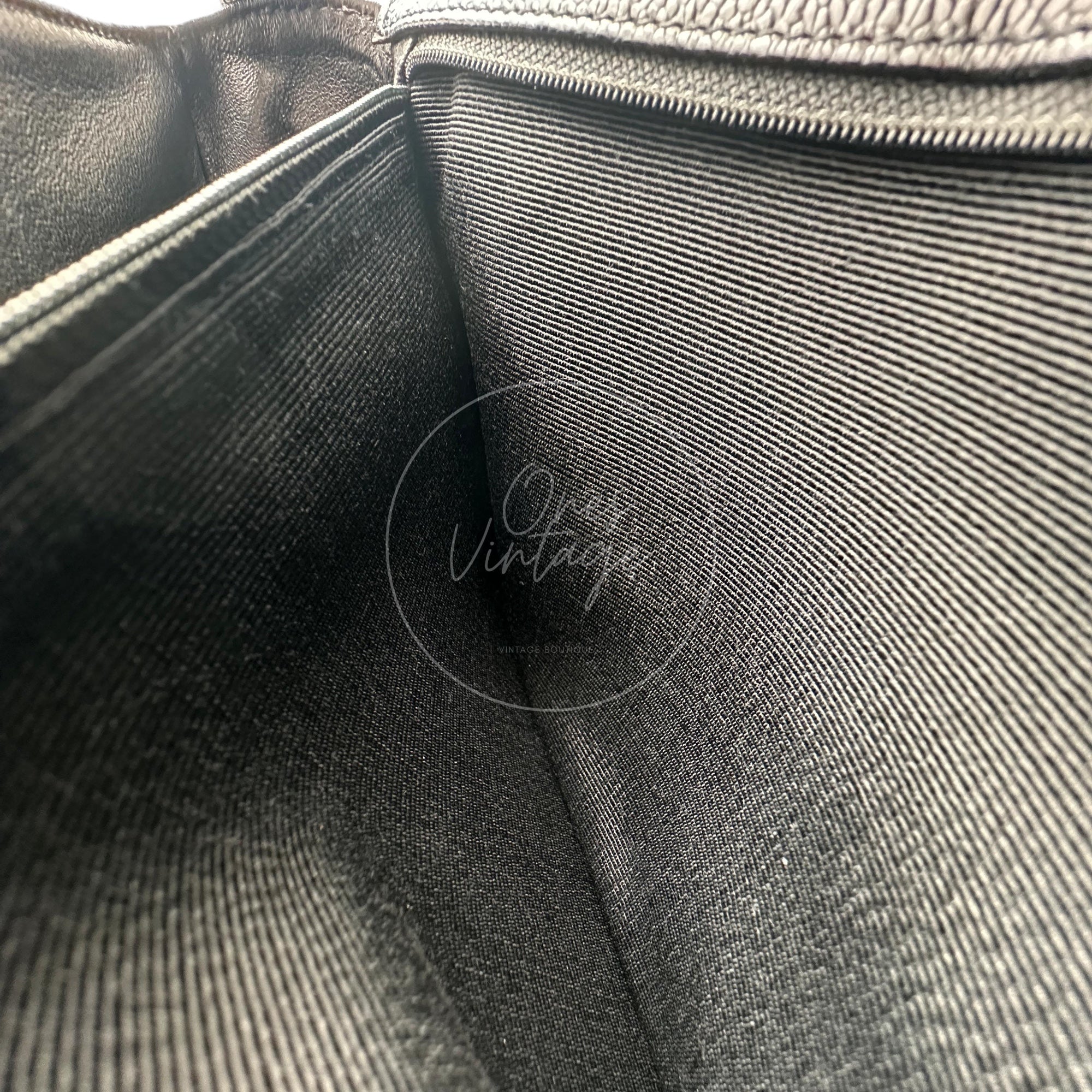 [Pre-owned] Chanel So Black Caviar Shoulder Bag