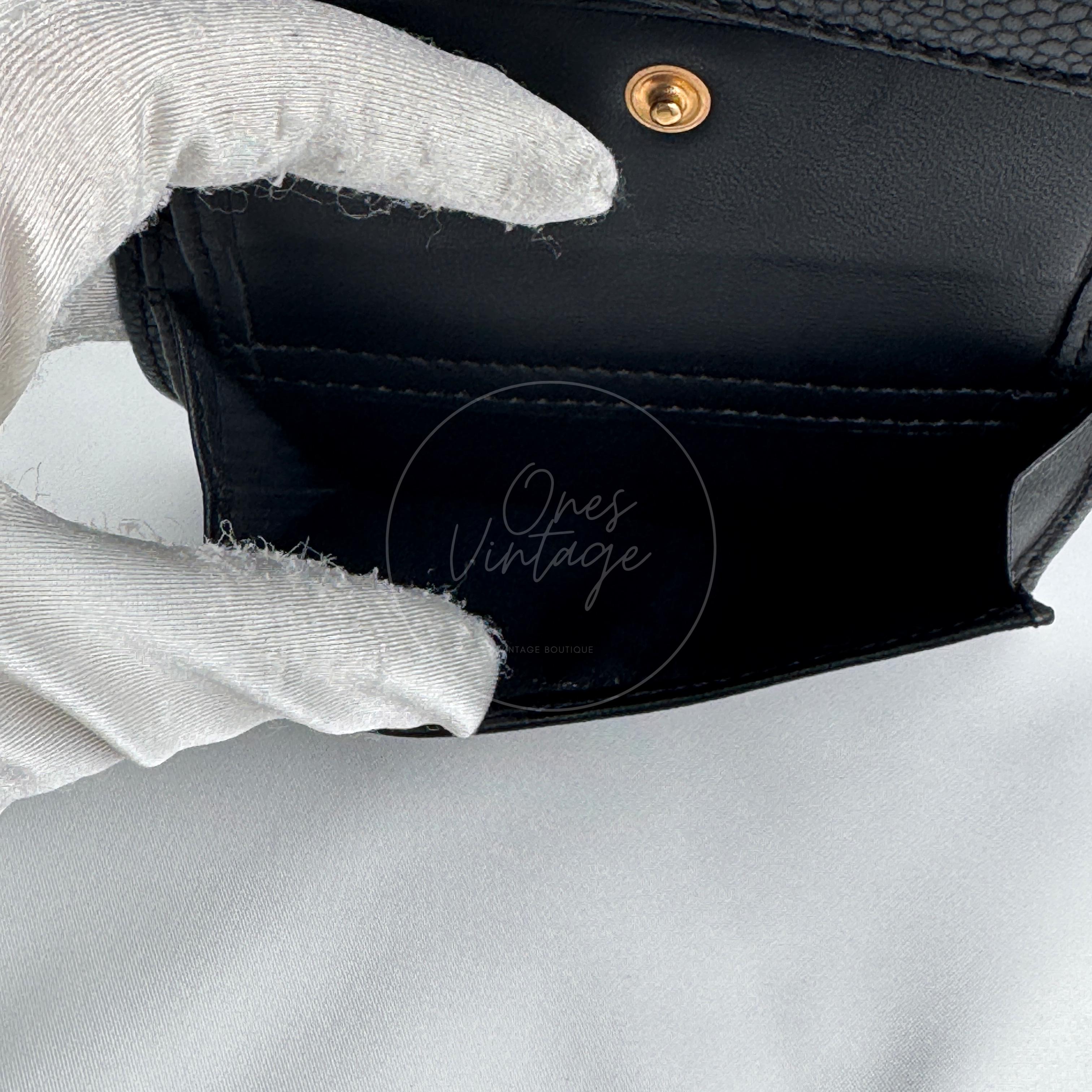 [Pre-owned] Chanel Black Caviar CC Mark Trio Fold Wallet