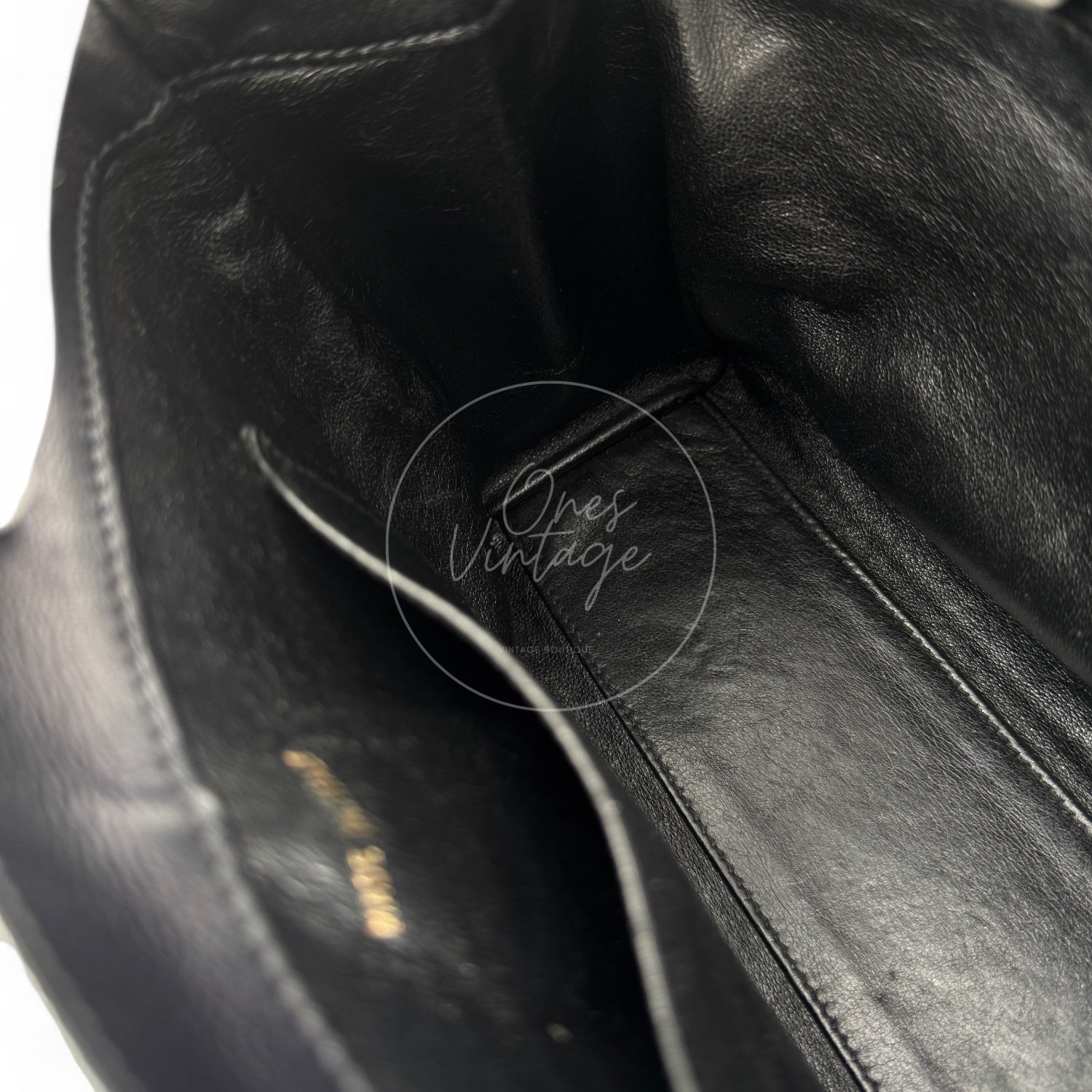 [Pre-owned] Chanel Vintage Black Lambskin CC Turn Lock Shoulder bag