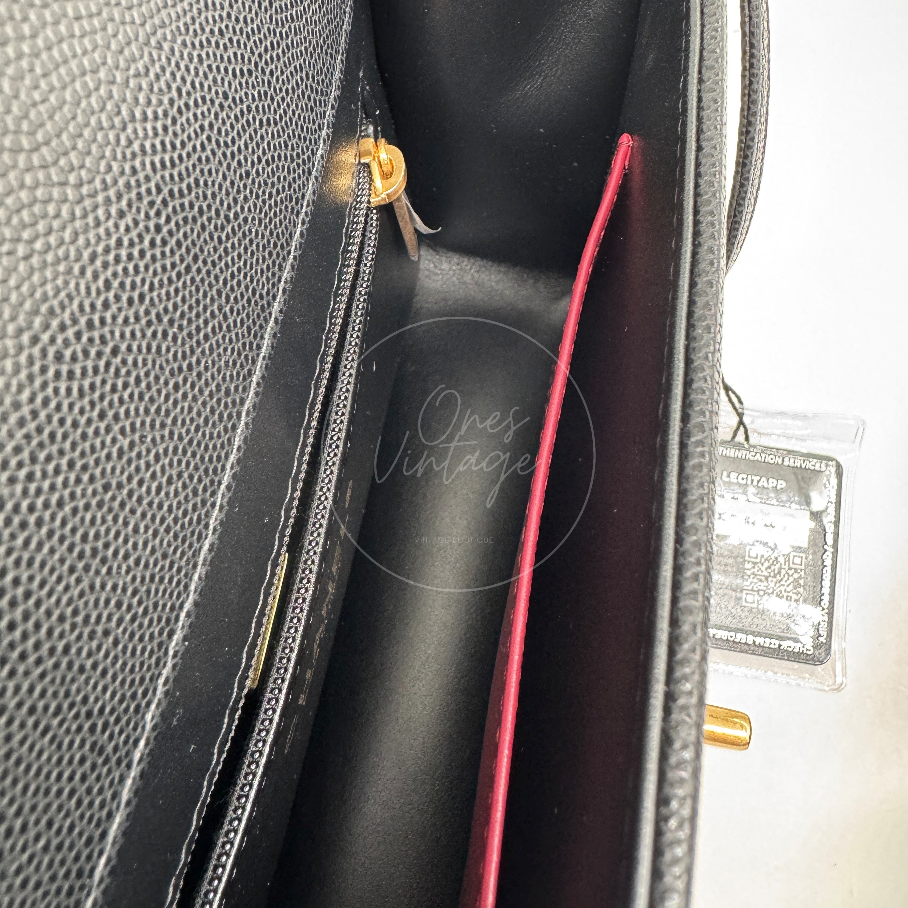 [Pre-owned] Chanel Preppy Coco Small Flap Bag in Black Calfskin GHW