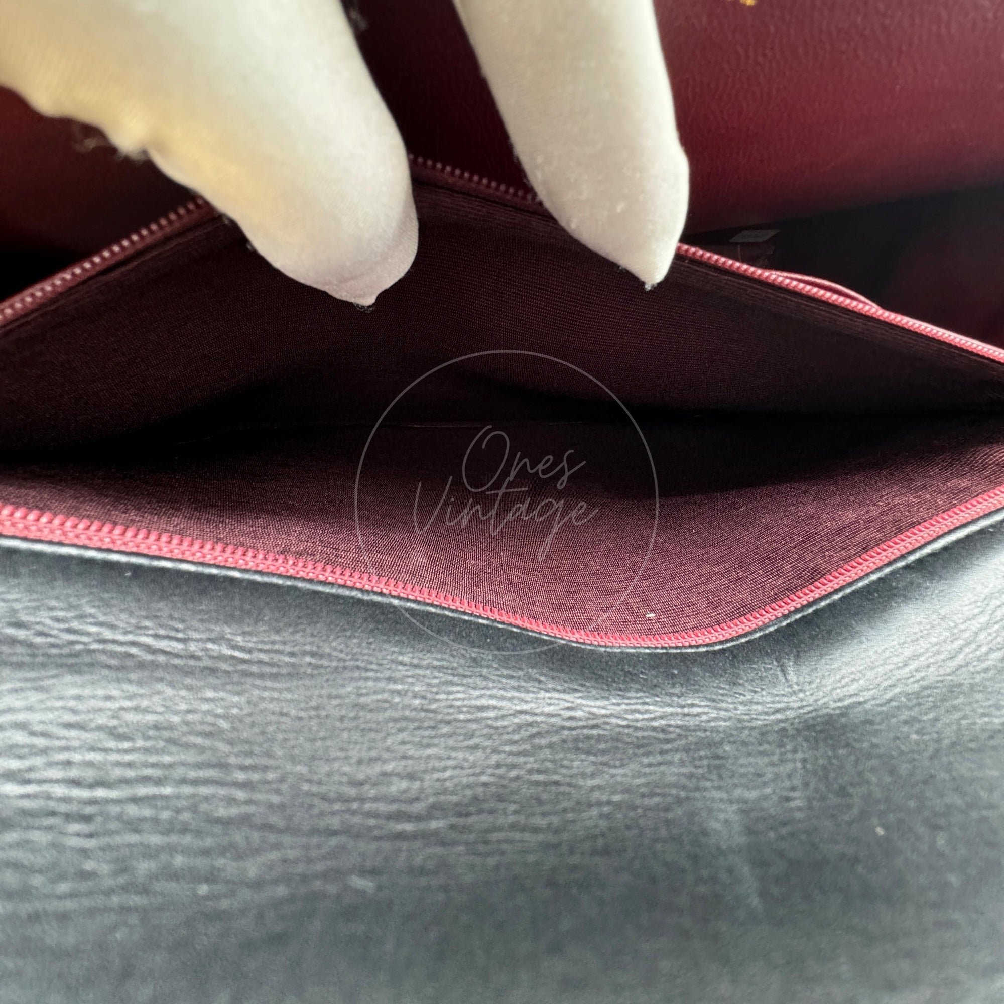 [Pre-owned] Chanel Maxi Flap Bag
