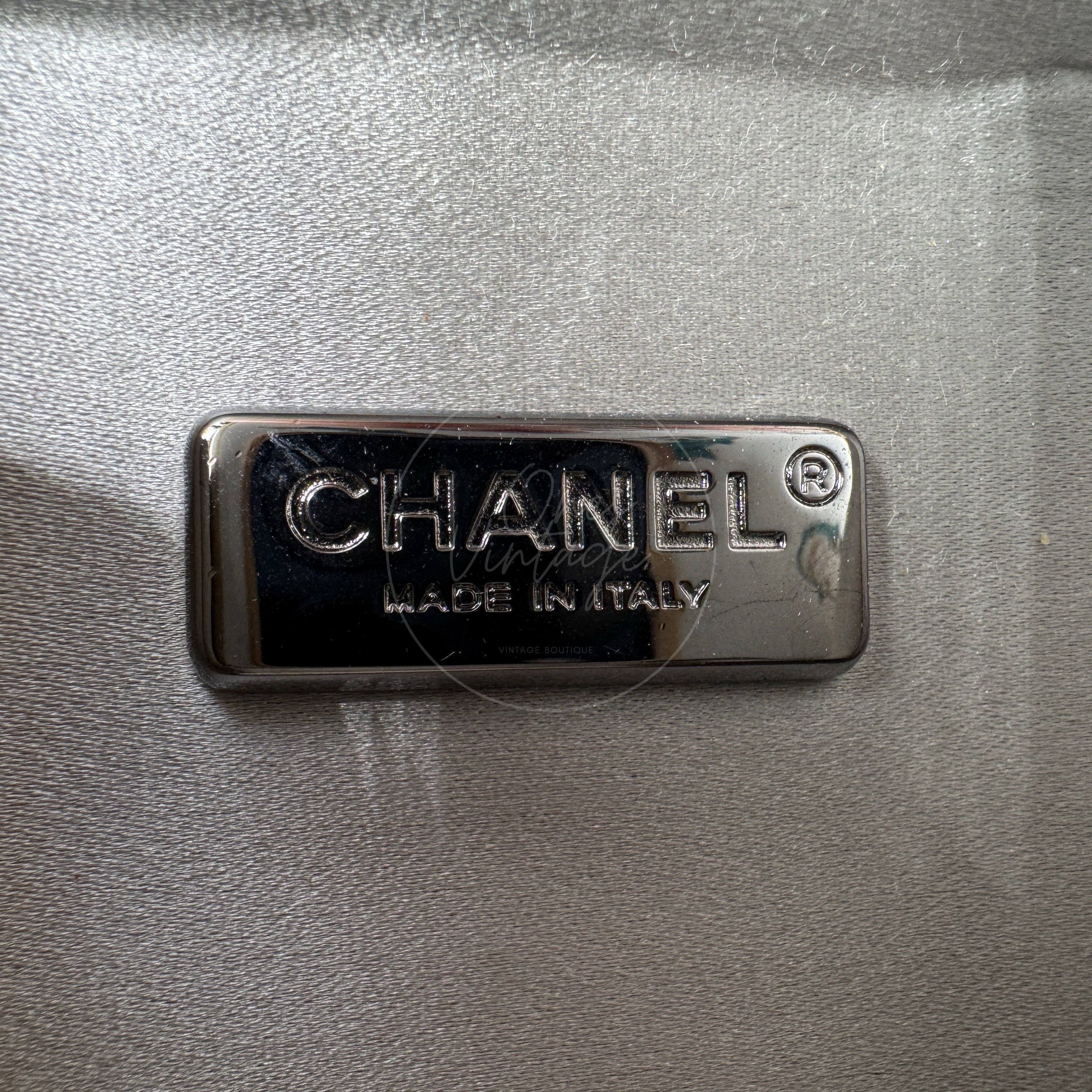 [Pre-owned] Chanel Milk Carton Iridescent Silver Goatskin Series 20 Bag