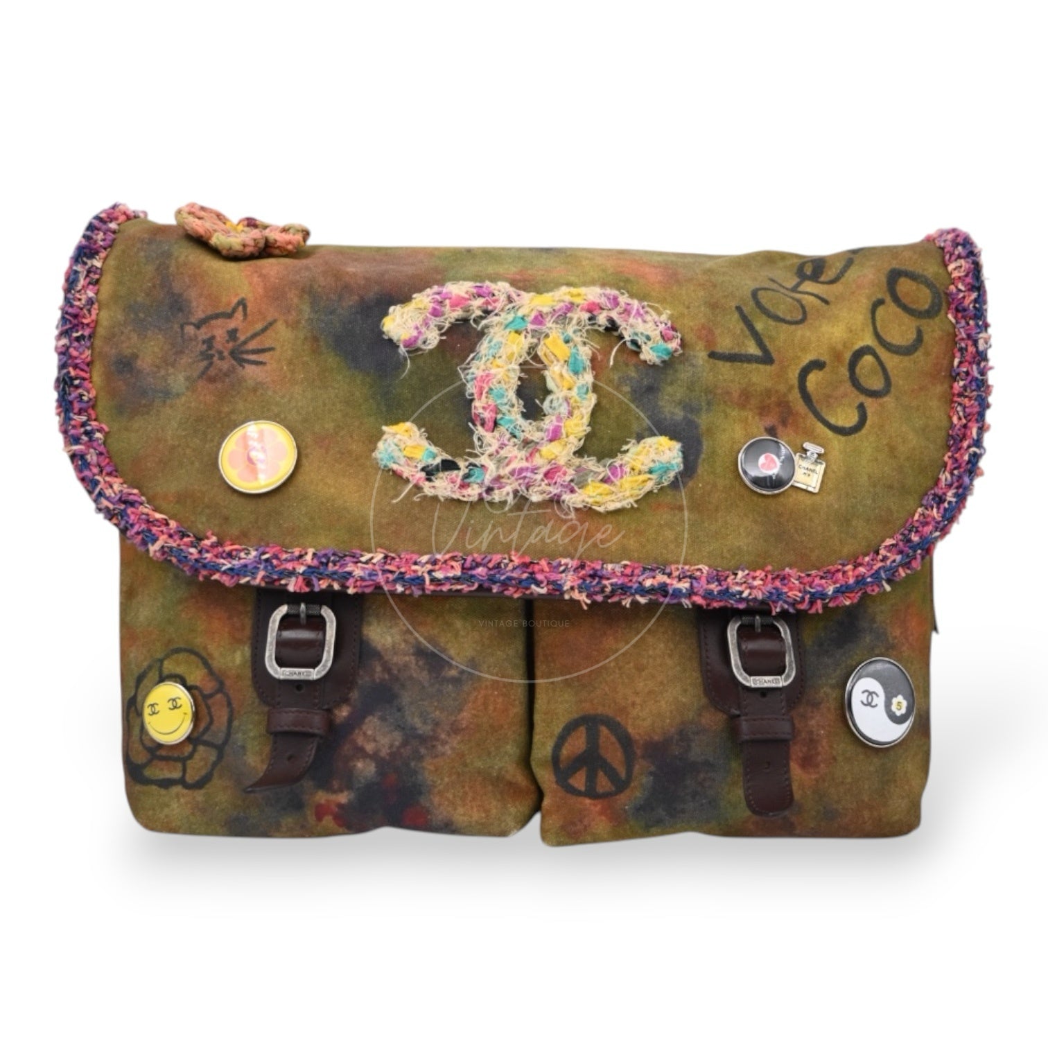 [Pre-owned] Chanel On the Pavements Graffiti Washed Toile Large Multicolor Messenger Bag