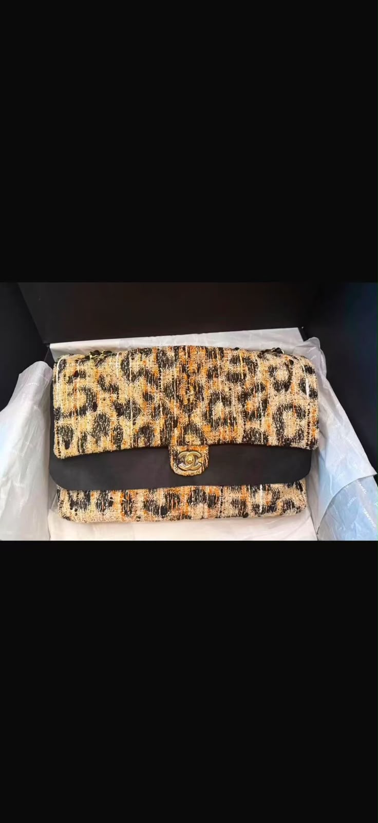 [Unused] Chanel Maxi flap bag 38cm