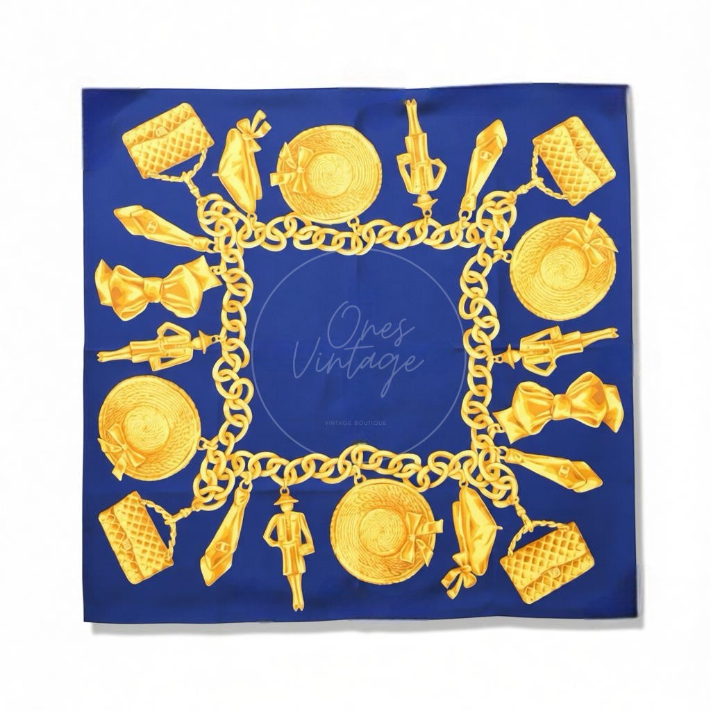 [Pre-owned] Chanel Gold Charms Bracelet Pattern Navy Square Scarf