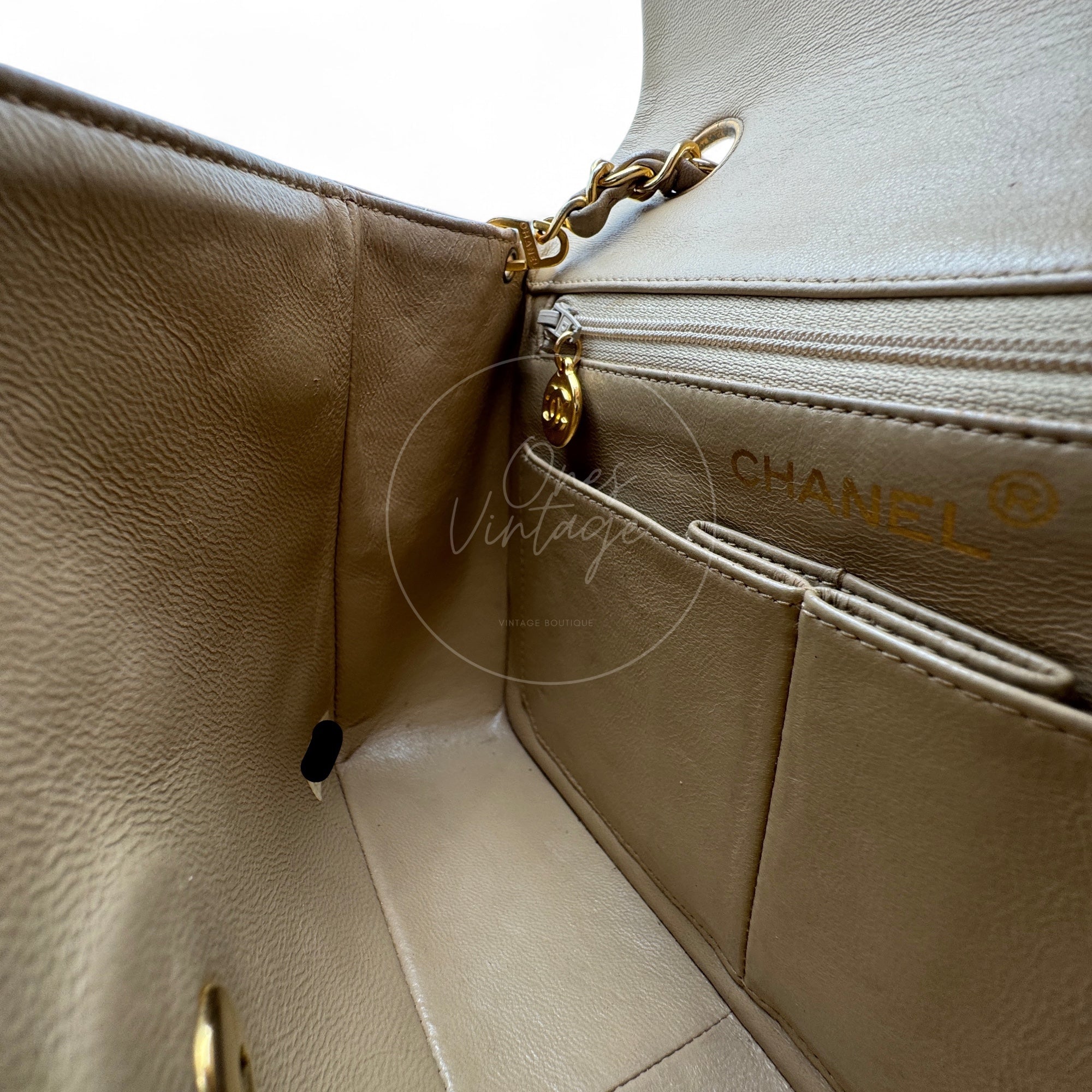 [Pre-owned] Chanel Vintage Beige Lambskin Mini Square Classic Flap Bag