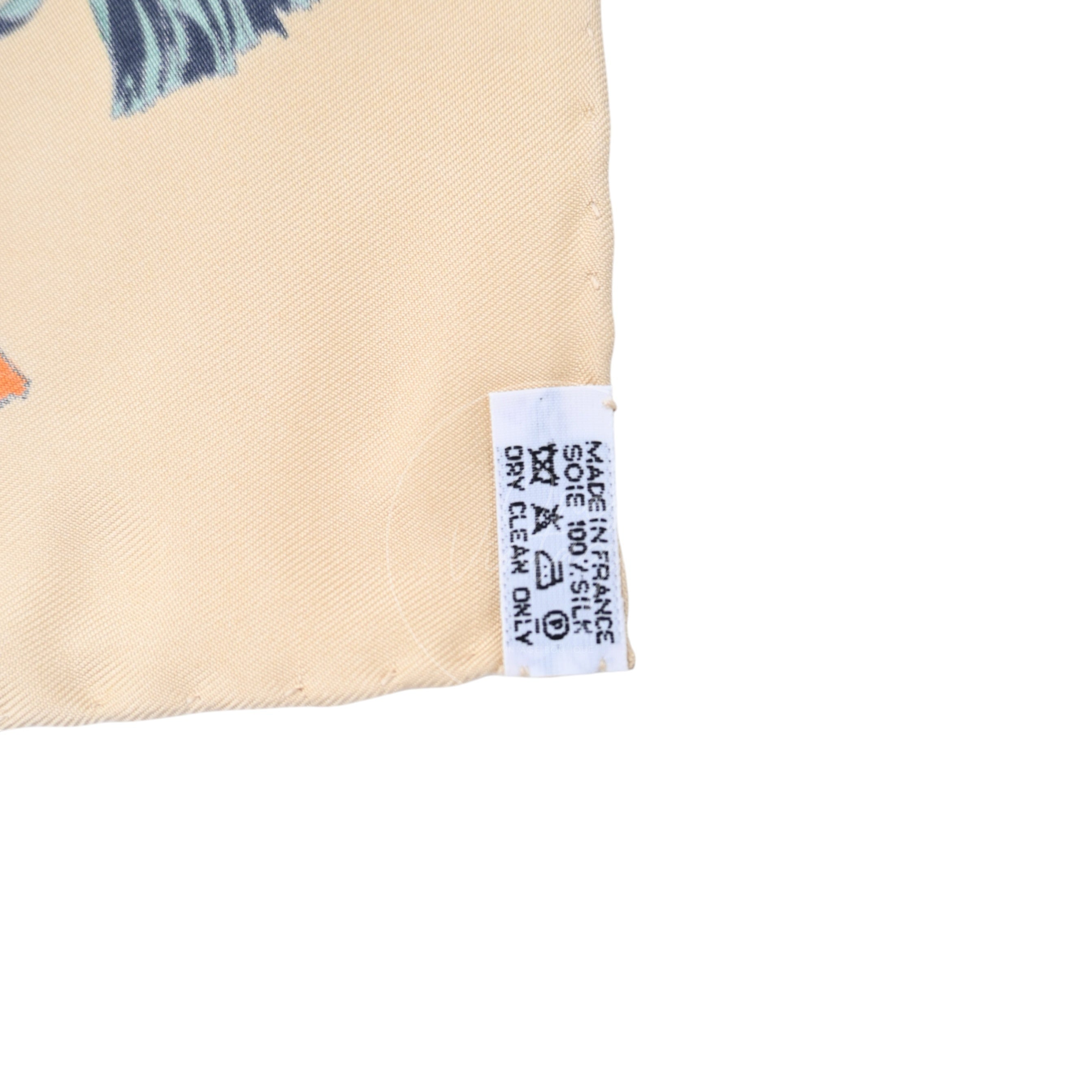 [Pre-owned] Hermes Beige &amp; Multicolor Silk Scarf